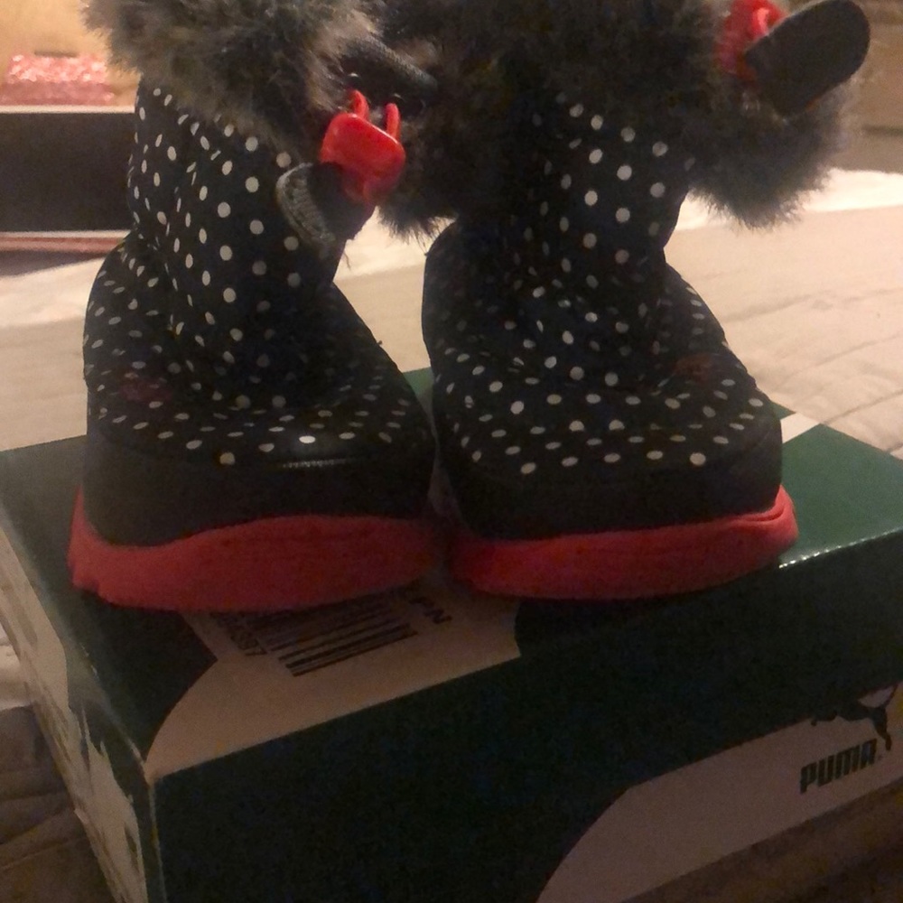 Girls north face boots